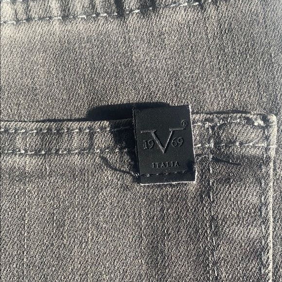 Jeans - Picture 11 of 14